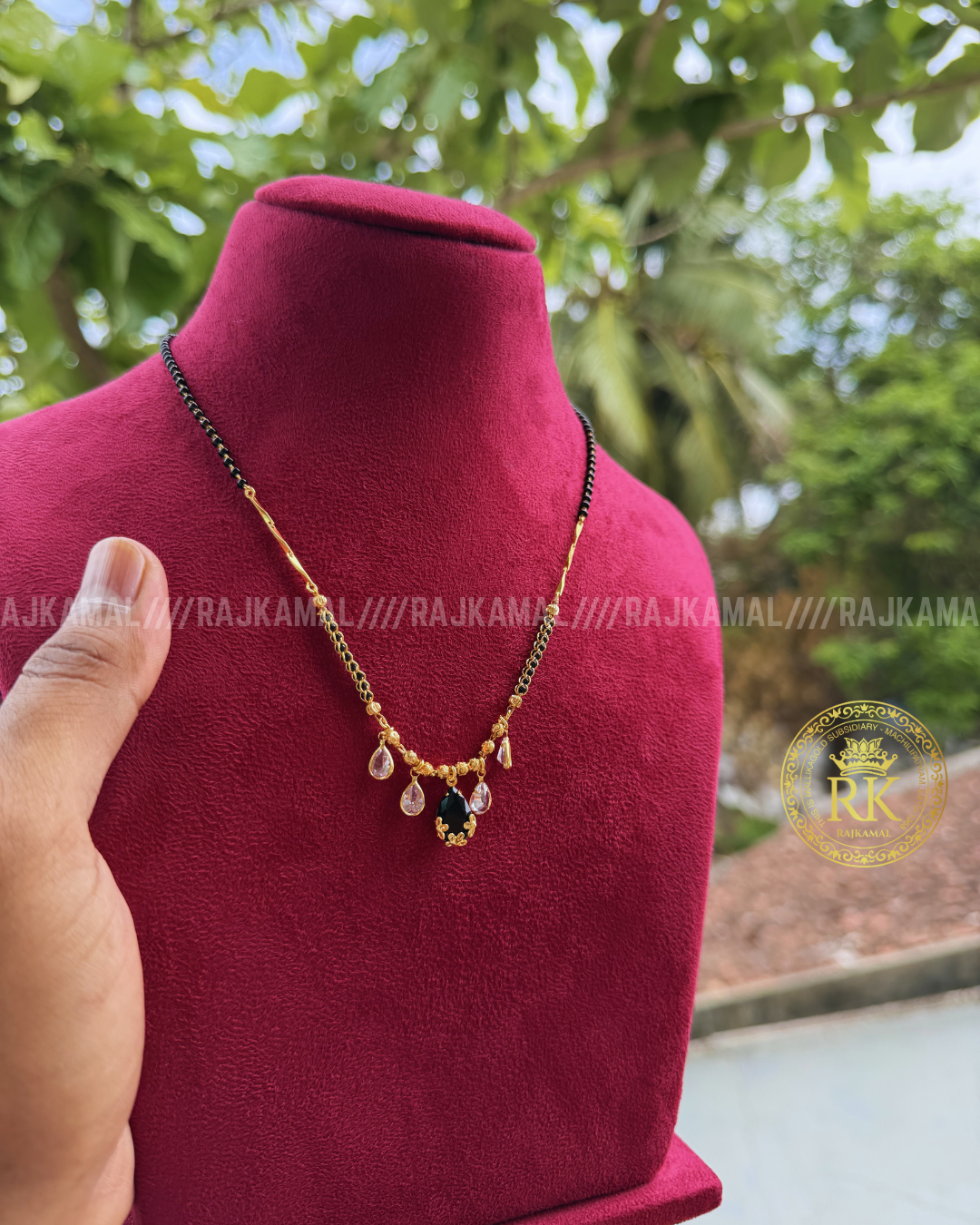 Minimalist Colour Stone Black Beads Necklace