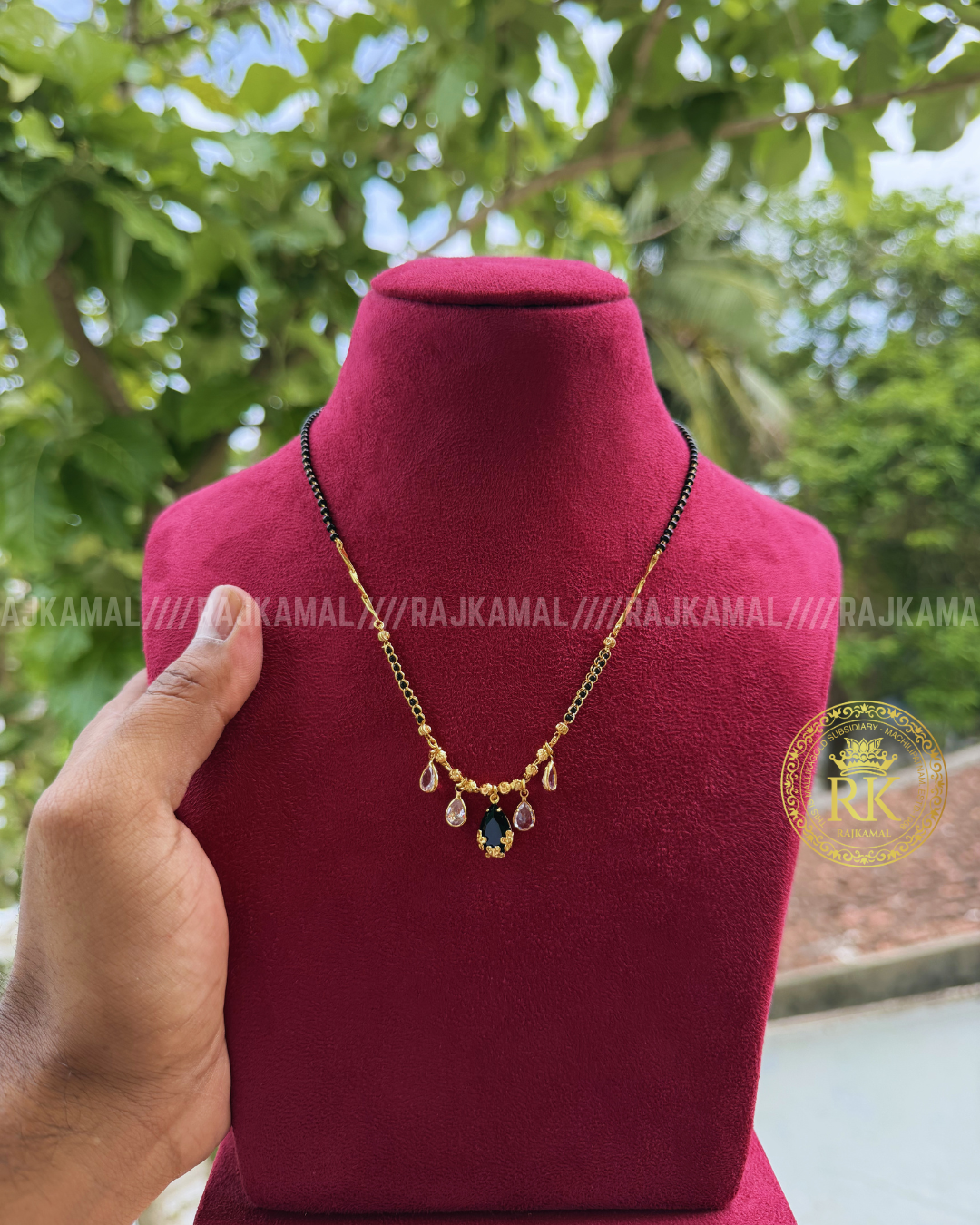 Minimalist Colour Stone Black Beads Necklace