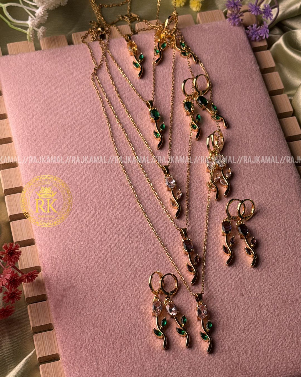 Tulip Chain Sets