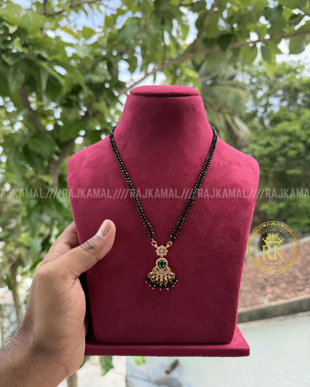 Colour Stoned Black Beads
