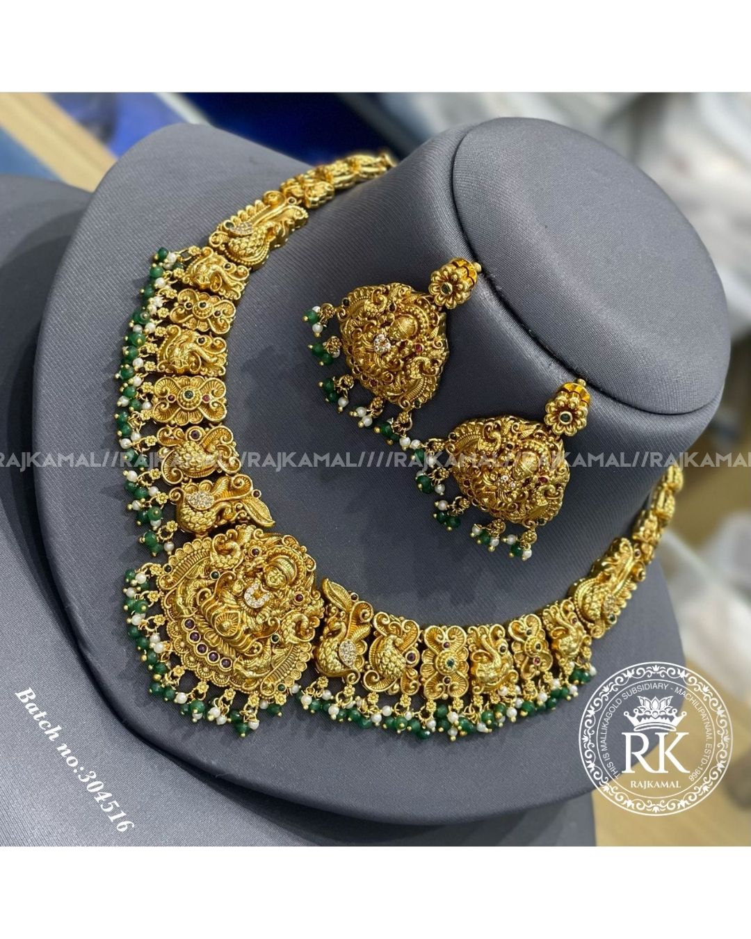 Premium Lakshmi Devi Necklace Set