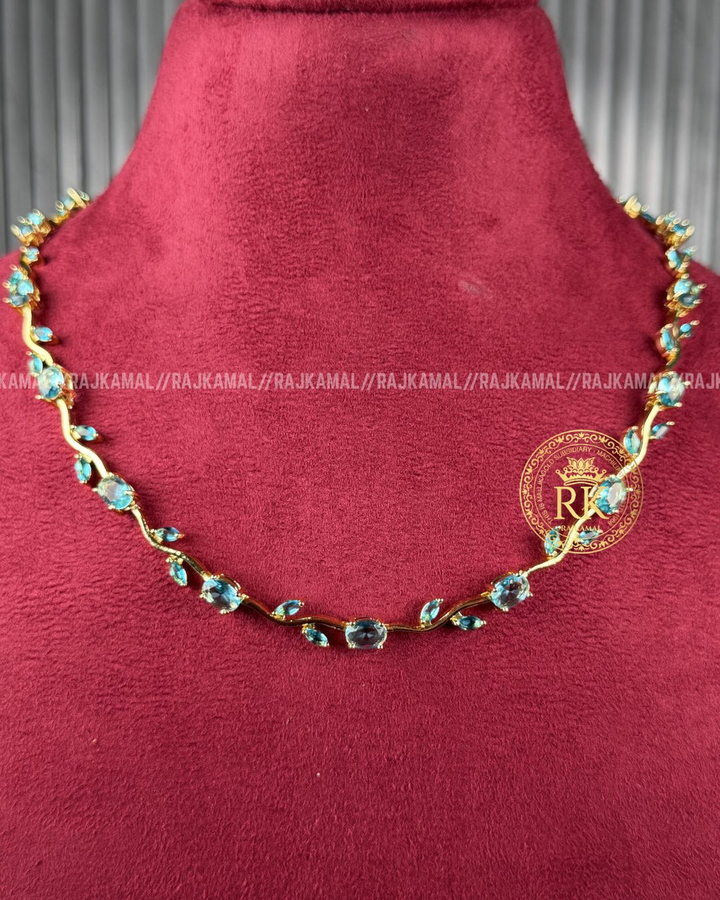 Tulip Necklace