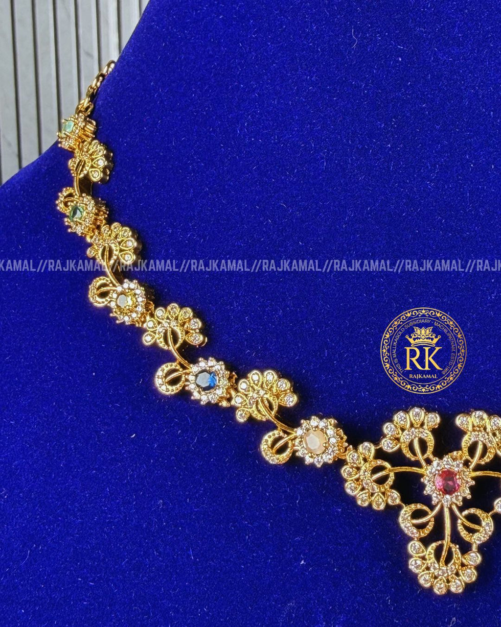 Floral Necklace Set