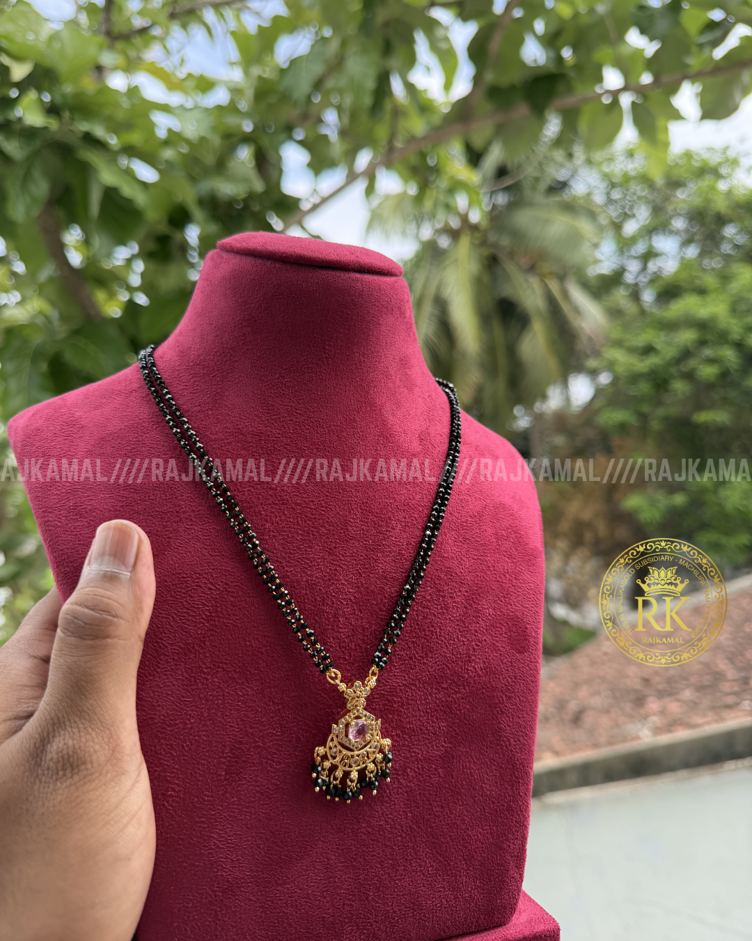 Colour Stoned Black Beads