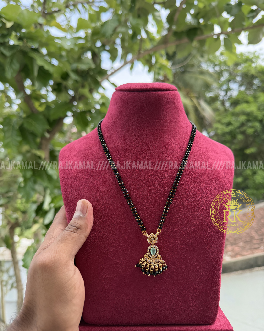 Colour Stoned Black Beads
